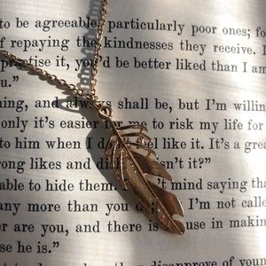 GOLD FEATHER NECKLACE